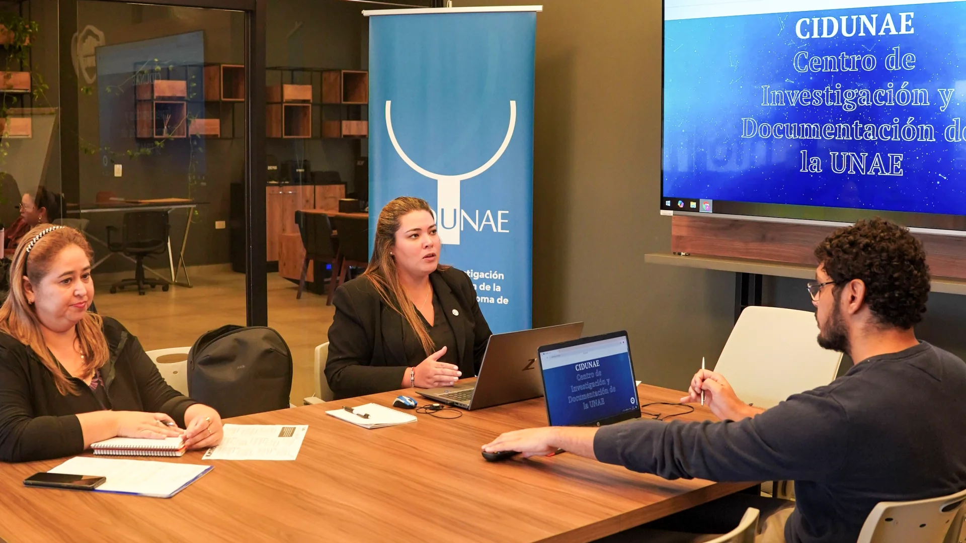 UNAE y DINAPI fortalecen vínculos para impulsar la formación en propiedad intelectual